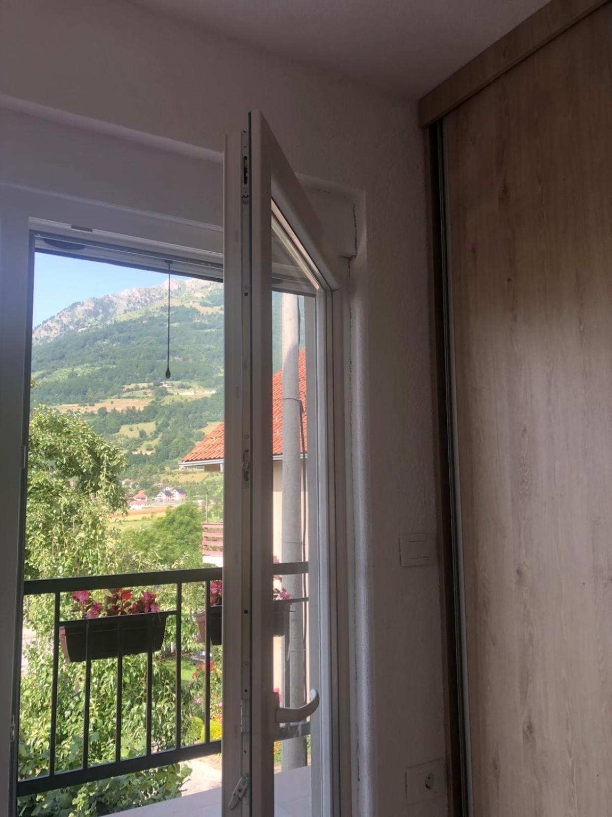 Rooms Lida & Friendly Home Plav Bilik gambar